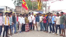 టీవికే ఆధిక్యంతో ఏపీలో విజయ్ అభిమానుల సంబరాలు