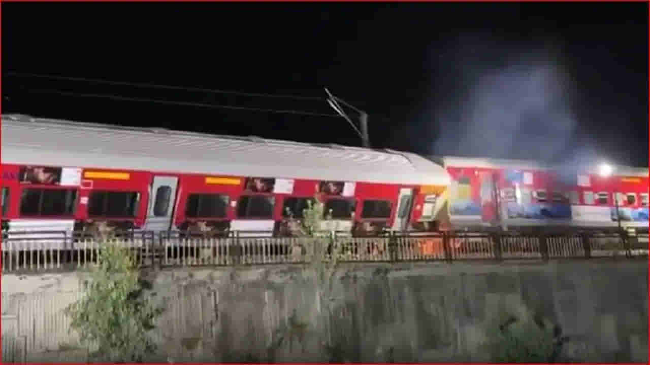 రిషికేశ్లో తప్పిన భారీ రైలు ప్రమాదం.. పట్టాలు తప్పిన ఉజ్జయిని ఎక్స్ప్రెస్ బోగీలు!