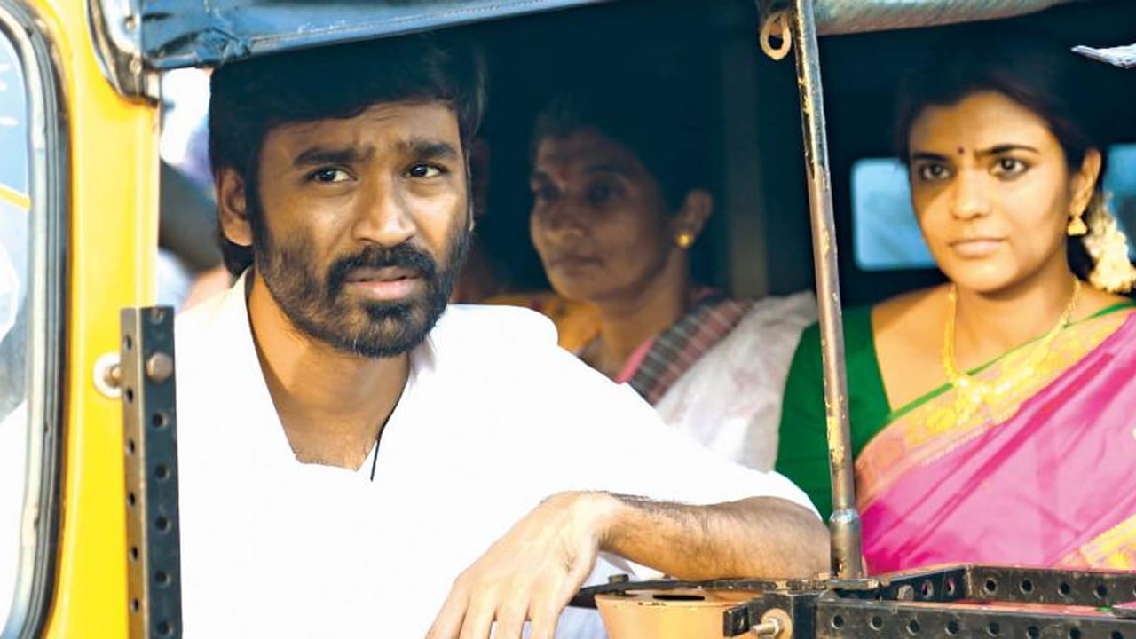ఒక సాధారణ కేరమ్స్ ప్లేయర్ అయిన అన్బు (ధనుష్), తన ప్రాంతంలోని రాజకీయాలు, మాఫియా శక్తుల మధ్య ఎలా చిక్కుకున్నాడు? స్థానిక గ్యాంగ్ల మధ్య జరిగే పగ, ప్రతీకారాలు అతని జీవితాన్ని ఎలా మార్చేశాయి? అనే కథాంశంతో వెట్రిమారన్ ఈ చిత్రాన్ని అద్భుతంగా తెరకెక్కించారు. సస్పెన్స్, లవ్, ఎమోషన్, పొలిటికల్ డ్రామా వంటి అన్ని అంశాలను సమపాళ్లలో కుదిర్చి, ప్రేక్షకుడిని సీటు అంచున కూర్చోబెట్టేలా స్క్రీన్ప్లే డిజైన్ చేశారు. ఈ సినిమాలో ధనుష్ నటన వన్మెన్ షో అని చెప్పొచ్చు. ఆ పాత్రలో ఆయన జీవించారు. సముద్రఖని, అమీర్, ఆండ్రియా, ఐశ్వర్య రాజేష్ వంటి ప్రతి ఒక్క నటుడు తమ పాత్రలకు వంద శాతం న్యాయం చేశారు.