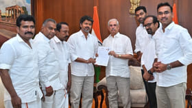 118 మంది కావాల్సిందే.. ప్రభుత్వ ఏర్పాటుకు విజయ్‌కు లభించని అనుమతి