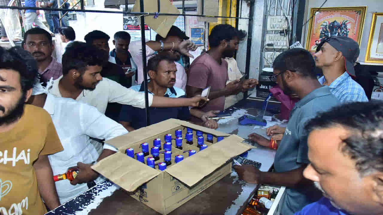 Telangana: మందుబాబులకు బ్యాడ్న్యూస్.. భారీగా పెరగనున్న మద్యం ధరలు.. ఒకేసారి ఎంతంటే..?
