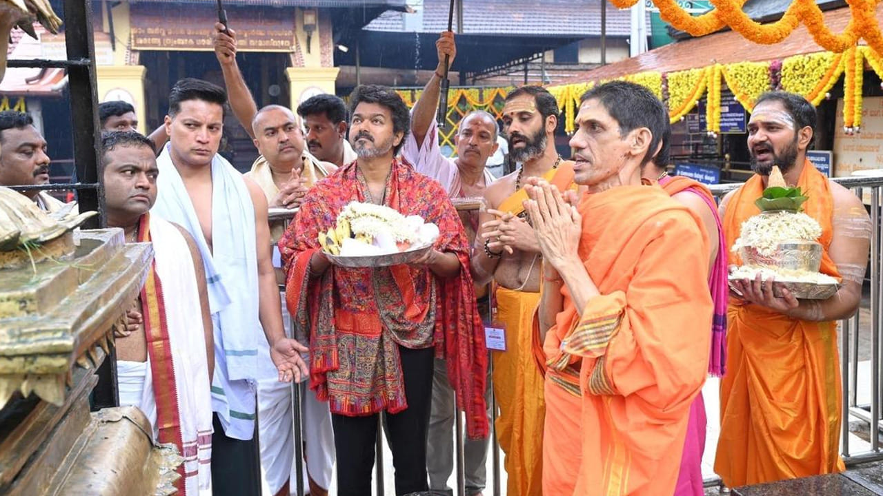ఇక మూకాంబిక ఆలయంలో ప్రత్యేక పూజల అనంతరం అనంత్ అంబానీ ఉడుపిలోని ప్రసిద్ధ శ్రీ కృష్ణ మఠాన్ని సందర్శించి, అక్కడ కృష్ణుడి సేవలో పాల్గొనడం జరిగింది. అనంత్ అంబానీ కొల్లూరు ఆలయం పర్యాటన అక్కడి భక్తులు, సందర్శకులను ఆకర్షించింది.