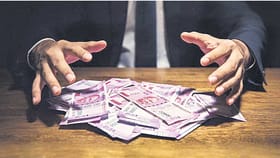 ఎంత సంపాదించినా రూపాయి మిగలడం లేదా?
