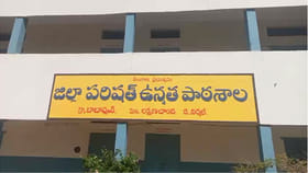 ఆ ఊర్లోని పిల్లలంతా సర్కార్ బడికే..