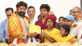 బాలకృష్ణ పుట్టిన రోజు వేడుకలు.. ఫోటోస్ వైరల్..