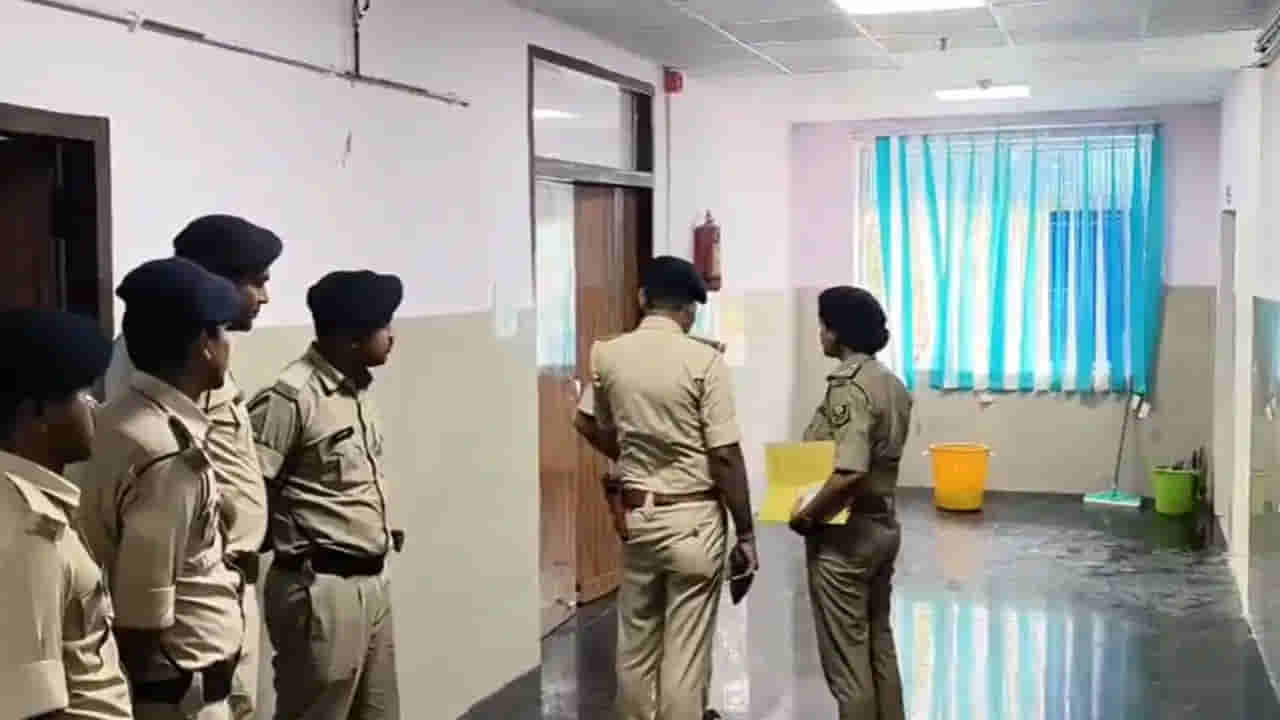 దారుణం... మహిళపై ఐదుగురు సామూహిక లైంగిక దాడి.. ఆపై అమానుషం..!
