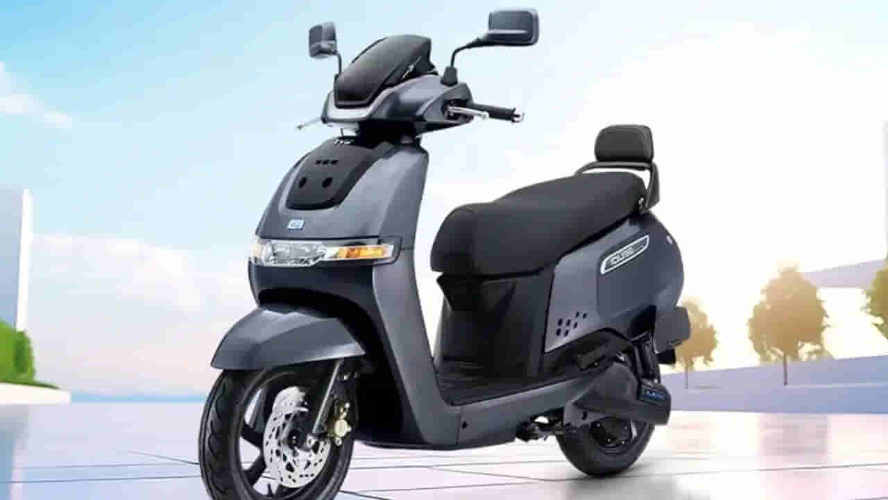 Electric Scooter: అమ్మకాల్లో రికార్డు సృష్టిస్తున్న ఎలక్ట్రిక్ స్కూటర్.. అన్ని కంపెనీలను వెనక్కి నెట్టి..