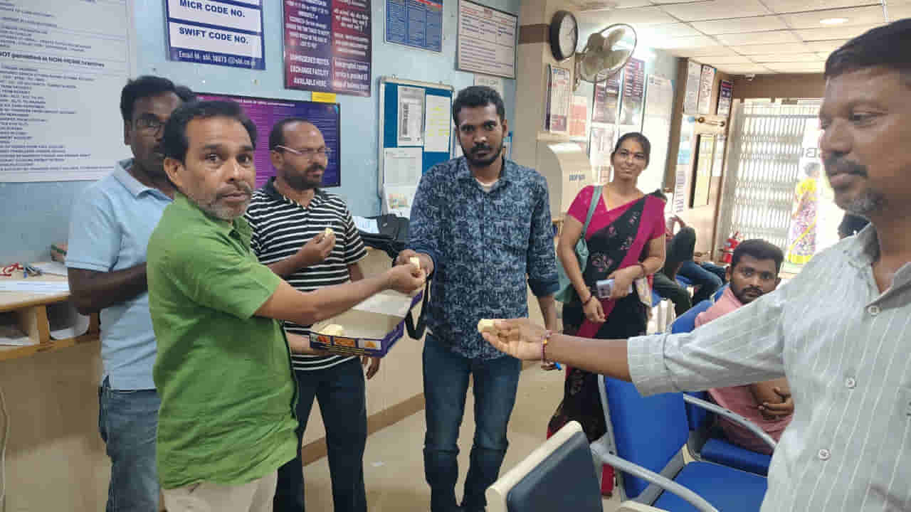 చెన్నూరు SBI గోల్డ్ చోరీ కేసు సుఖాంతం.. ఎట్టకేలకు బంగారం తిరిగి అందజేసిన బ్యాంక్