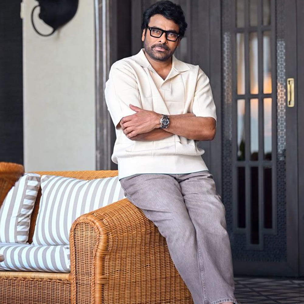 అయితే, తిరిగి సినిమాల్లోకి వచ్చినప్పుడు, ఆయన ఎటువంటి రాజీ లేకుండా పూర్తి అంకితభావంతో తన రూపాన్ని తిరిగి పొందారని తెలిపారు. "విశ్వంభర" వంటి చిత్రాలకు ముందు, షూటింగ్ సెట్‌కు వచ్చినప్పుడు చిరంజీవిని చూసి తాను షాక్ అయినట్లు హర్షవర్ధన్ తెలిపారు. పదునైన లుక్, చెక్కుచెదరని ఫిట్‌నెస్‌తో ఆయన తన వయస్సును దాచుకోగలిగారని వివరించారు. 