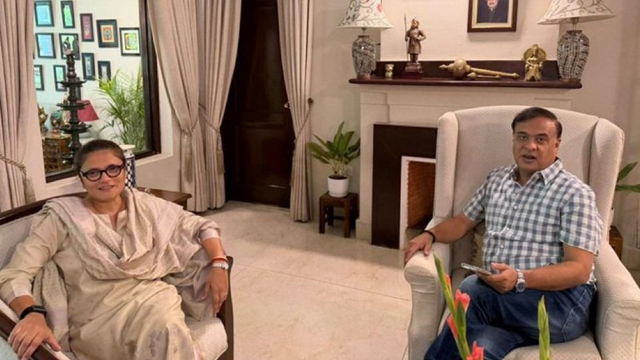 మమతా బెనర్జీకి భారీ షాక్.. రాజ్యసభకు మరో ఎంపీ సుష్మితా దేవ్ రాజీనామా..!