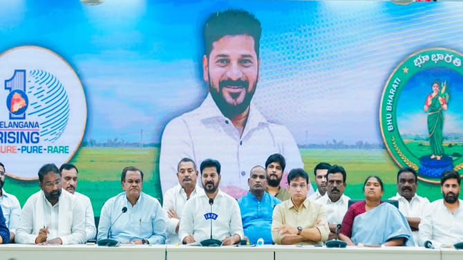 మెట్రో ఫేజ్-2కు కేంద్రం బ్రేకులు.. సీఎం రేవంత్ సంచలన ఆరోపణలు!