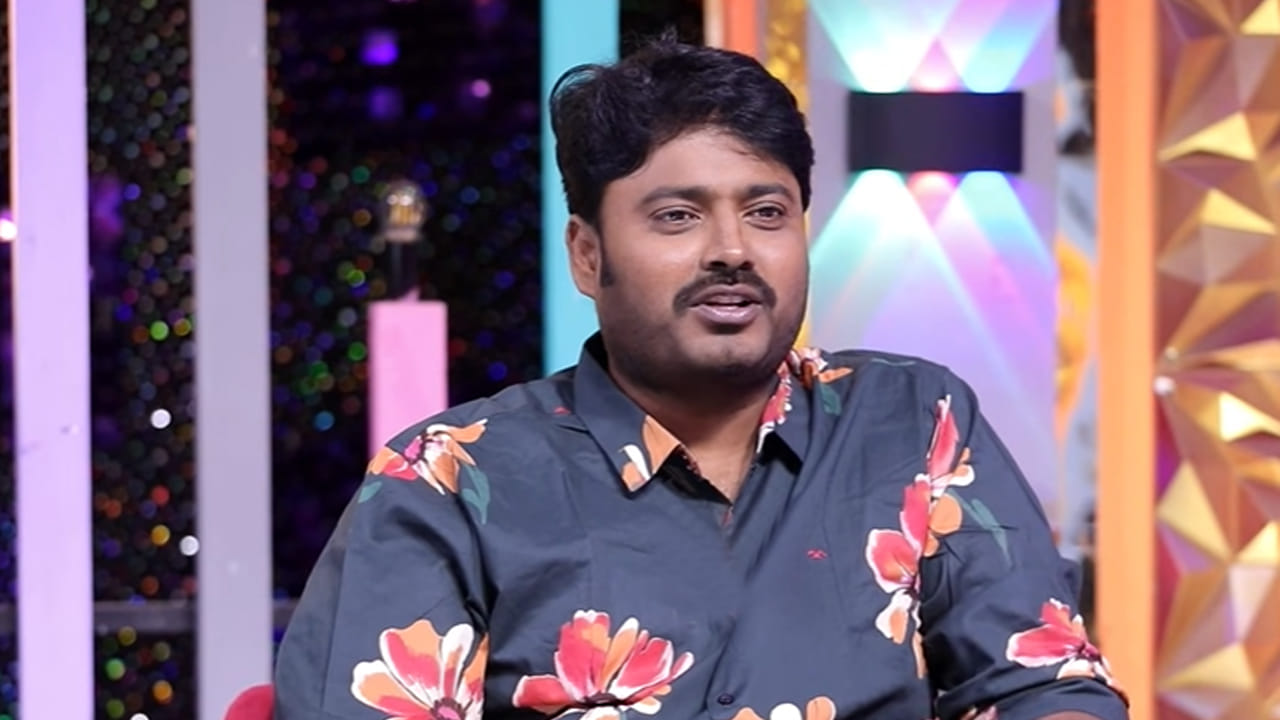 ఇరుకు గదుల్లో ఉంటూ.. ఫ్రెష్ అవ్వడానికి మాల్స్‌కు వెళ్లేవాళ్లం..