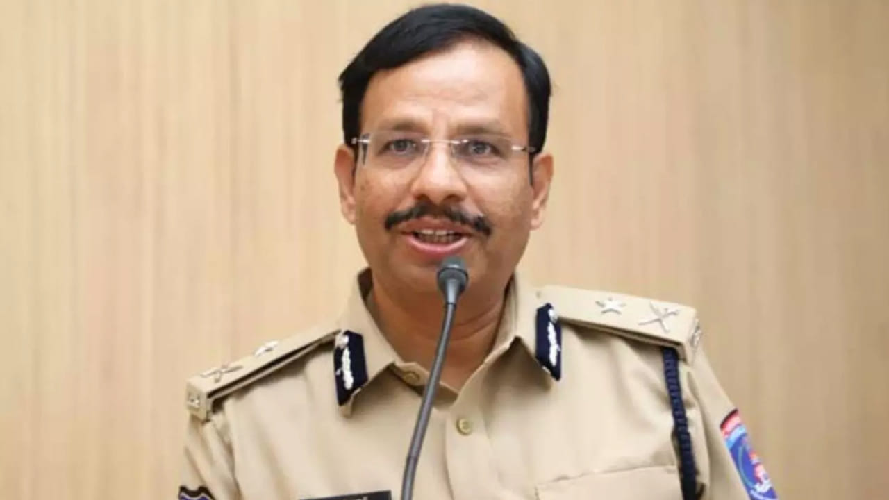 మొదలైన చదువులు.. స్కూల్ యాజమాన్యాలకు సీపీ సజ్జనార్ హెచ్చరిక!