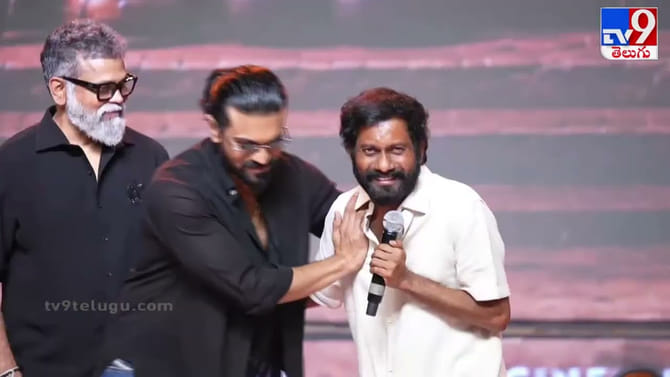 రామ్ చరణ్‌కు జీవితాంతం రుణపడి ఉంటా.. బుచ్చిబాబు ఎమోషనల్