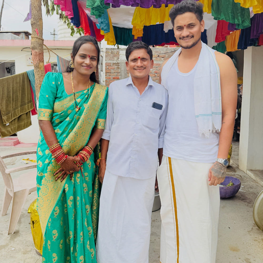 బుల్లితెరపై తనదైన కామెడీ టైమింగ్‌తో, వైవిధ్యమైన డైలాగ్ డెలివరీతో ప్రేక్షకులను విశేషంగా అలరించిన లేడీ కమెడియన్ ఫైమా (Faima) గురించి ప్రత్యేకంగా పరిచయం అవసరం లేదు. ‘పటాస్’ షో ద్వారా కెరీర్ ప్రారంభించి, ఆ తర్వాత ‘జబర్దస్త్’ షోలో అద్భుతమైన ప్రదర్శనతో స్టార్ ఇమేజ్ సొంతం చేసుకుంది. ఆ క్రేజ్‌తోనే బిగ్ బాస్ తెలుగు సీజన్-6లో కూడా అడుగుపెట్టి స్ట్రాంగ్ కంటెస్టెంట్‌గా రాణించింది.