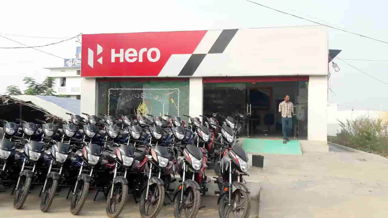 Best Bike: మైలేజ్ కింగ్ అంటే ఇదే.. 70 కిలోమీటర్ల మైలేజ్.. ధర కేవలం రూ.80 వేలే..!