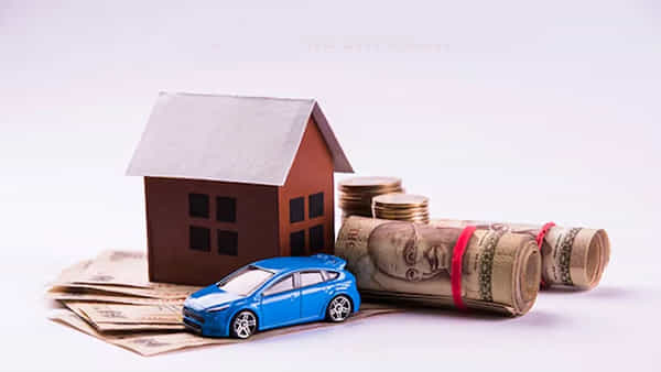 Finance Tips: నెలకు రూ.30 వేల జీతమా..? హోమ్ లోన్, కారు లోన్ రెండింటినీ ఎలా మేనేజ్ చేయాలి?
