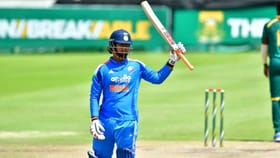 15 ఏళ్లకే అంతా కుళ్లుకునేలా చేశావ్: వైభవ్‌ను హెచ్చరించిన దిగ్గజం