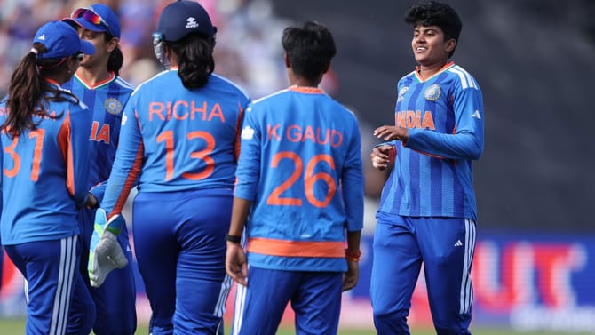 INDW vs PAKW: పాక్ జట్టును చిత్తుగా ఓడించిన భారత్