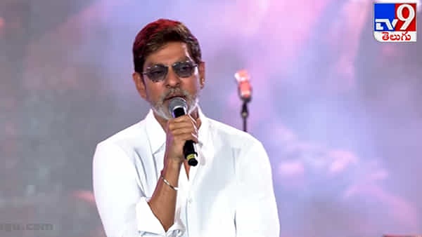 రామ్ చరణ్ మెగా పవర్ ఏంటో ఈ సినిమాలో చూపిస్తాడు : జగపతిబాబు