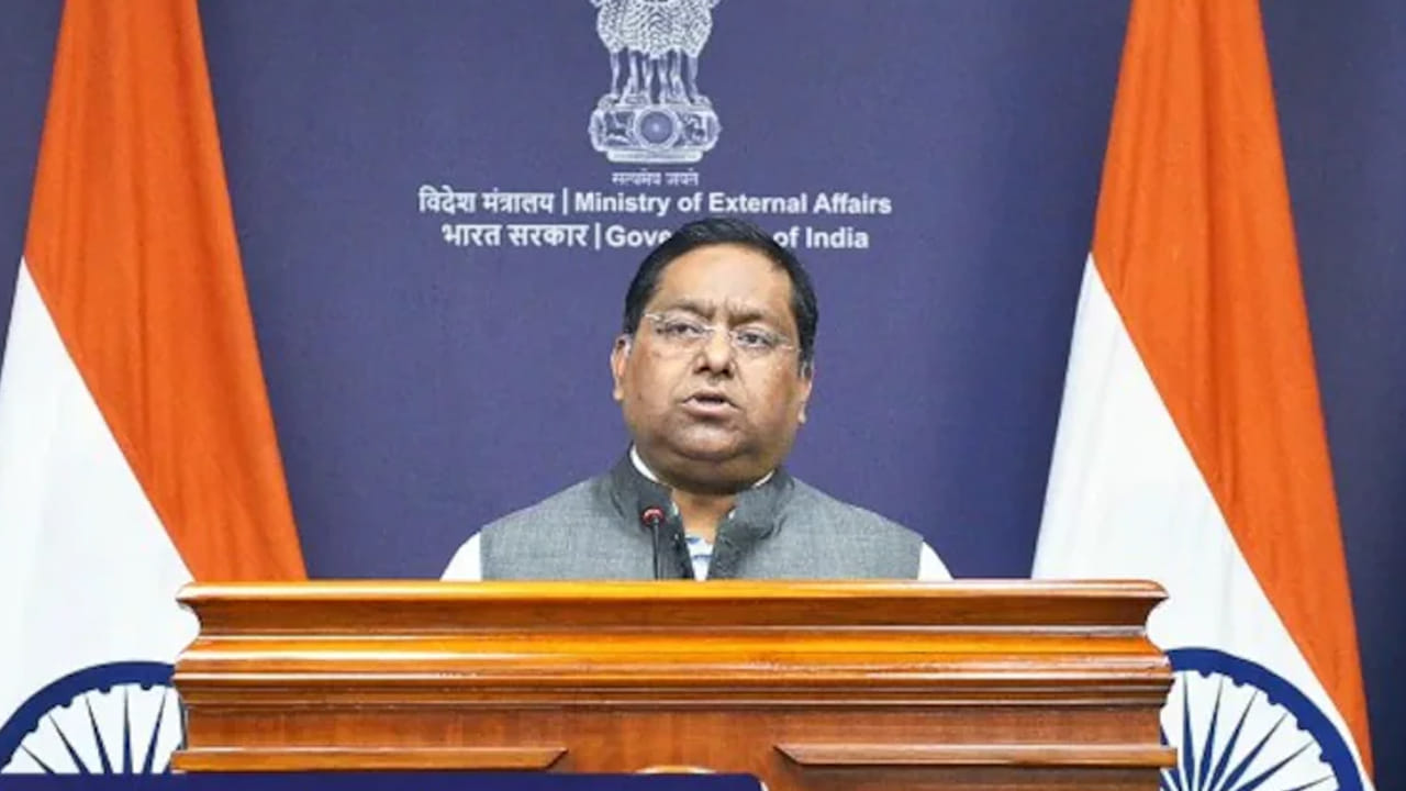Karachi Attack: ఆరోపణలు మానేసి ముందు మీ దేశాన్ని చూసుకోండి.. పాక్‌కు భారత్ స్ట్రాంగ్ కౌంటర్..!
