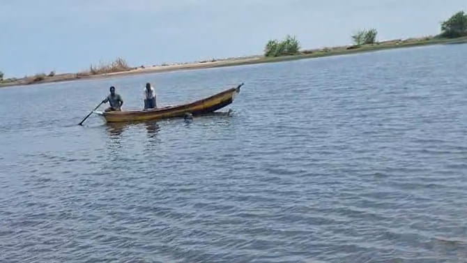 అమానుషం.. బైక్‌కు తాళ్లతో కట్టి ఉన్న మామ, అల్లుడి మృతదేహాలు!