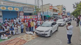 తమ్ముడు సీన్ రిపీట్.. 100 కార్లు, 100 బైకులతో అన్నదమ్ముల సాహసాలు!