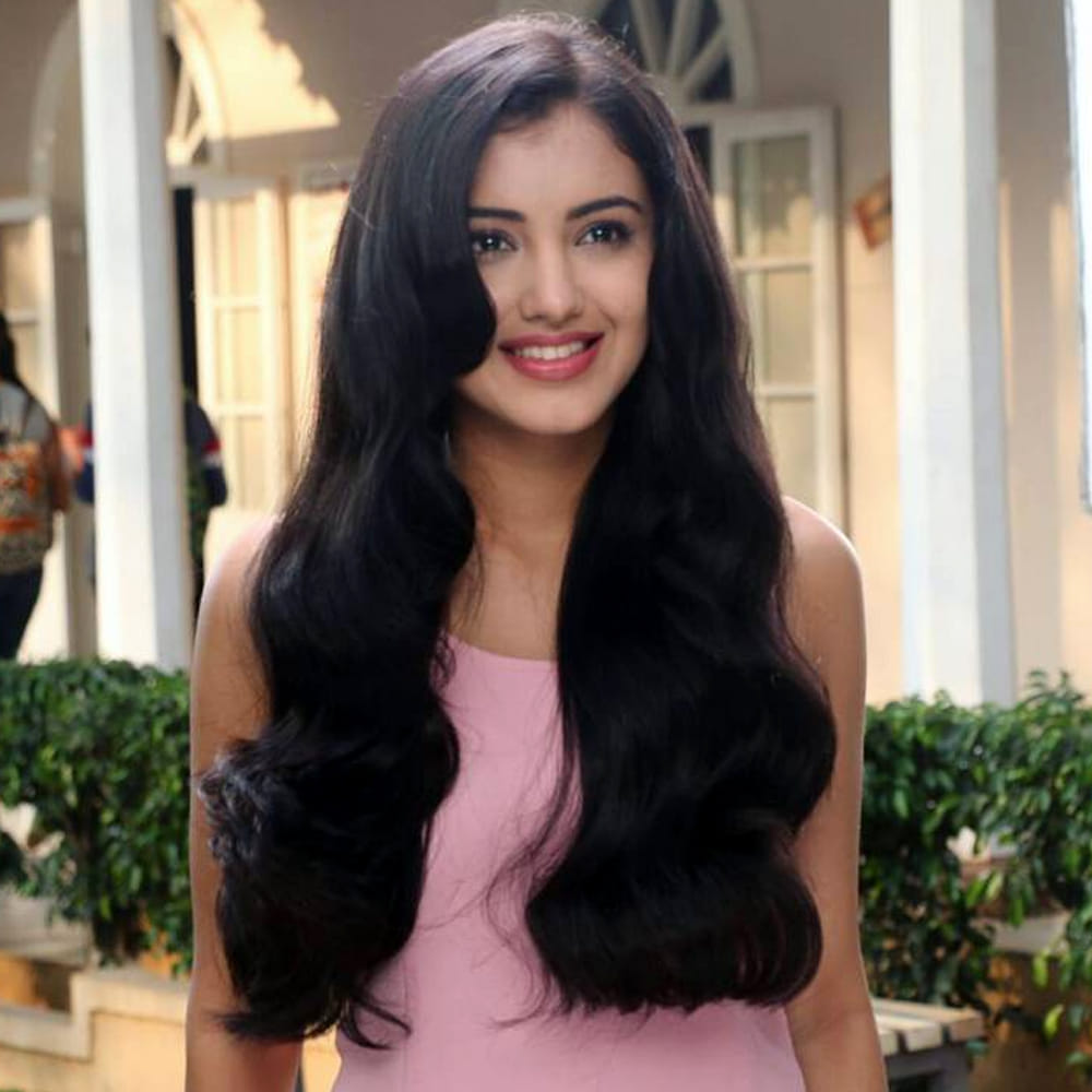 Malavika Sharma Pic