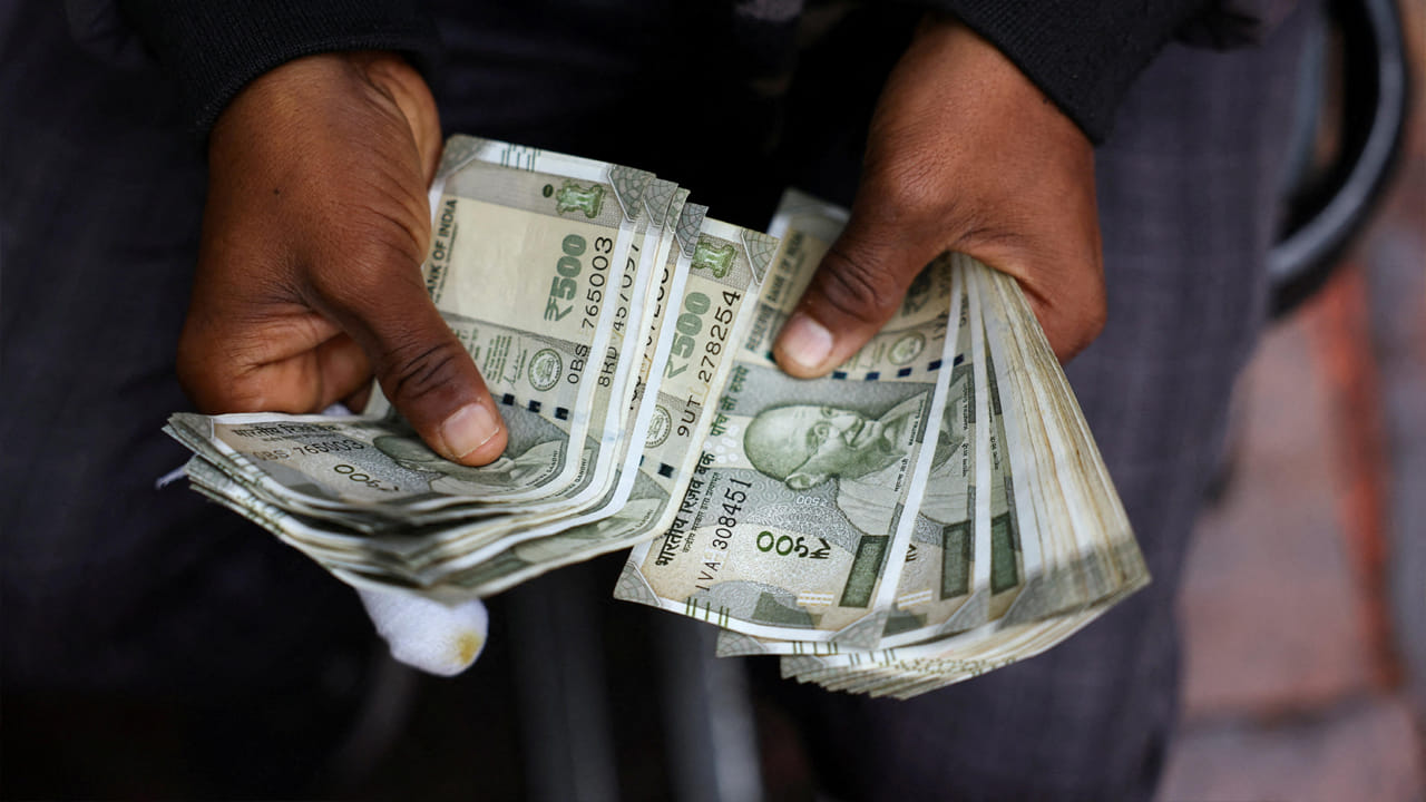 Monthly Pension: నెలకు కేవలం రూ.55 జమ చేస్తే చాలు.. ప్రతి నెల రూ.3,000 పెన్షన్‌..!