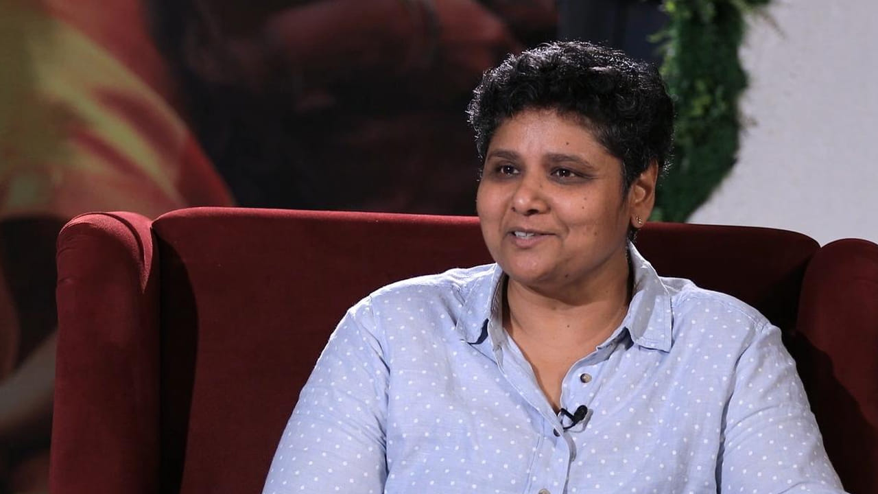 Nandini Reddy: పెళ్లిపై తన అభిప్రాయాన్ని నిక్కచ్చిగా చెప్పిన నందిని రెడ్డి..
