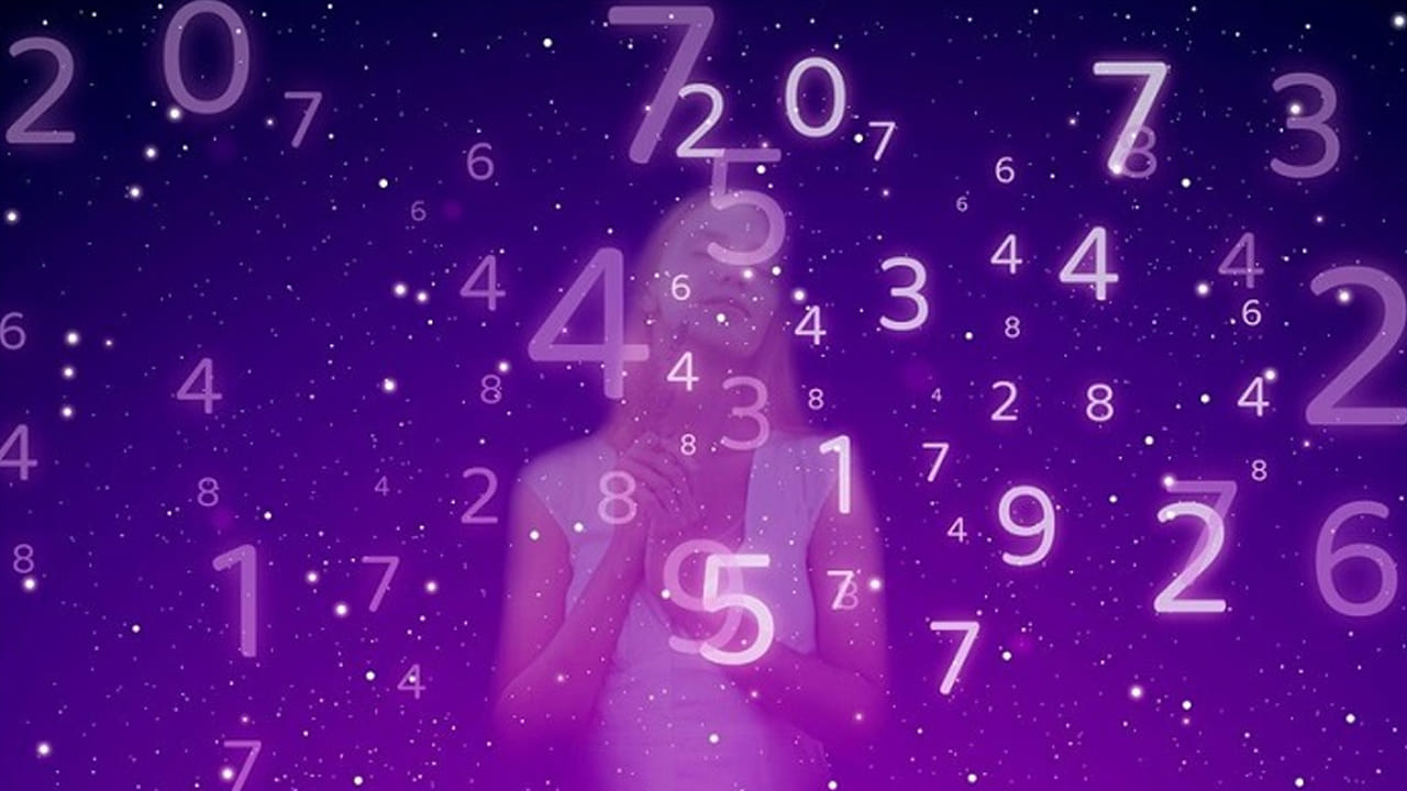 9+8+7+6+5+4+3+2= 45 వస్తుంది. ఈ రెండు అంకెలను మరోసారి కూడాలి.   అంటే  4+5 =9  అంటే మీ ఫోన్ నెంబర్  మొత్తం నెంబర్ 9. ఈ నెంబర్ మీ అదృ ష్టాన్ని తెలియజేస్తుంది. అయితే సంఖ్యాశాస్త్రం ప్రకారం, మీ పుట్టిన తేదీ మూల సంఖ్య, మీ ఫోన్ నెంబర్ మూల సంఖ్య సరిపోయే విధంగా ఉంటే, అది మీకు అదృష్టాన్ని  తీసుకొస్తుందంట.
