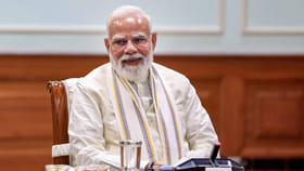 నెహ్రూ రికార్డును అధిగమించిన ప్రధాని మోదీ..ప్రపంచ నాయకుల ప్రశంసలు