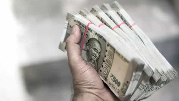 Best Investment: కేవలం రూ.500 పెట్టుబడితోనే రూ.15 లక్షలు.. బంగారు భవిష్యత్తుగా మార్చే ప్లాన్..!