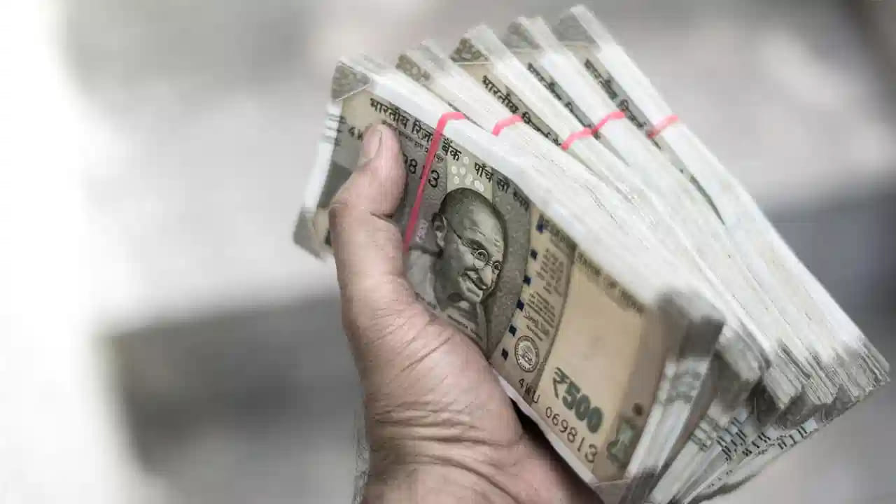 Best Investment: కేవలం రూ.500 పెట్టుబడితోనే రూ.15 లక్షలు.. బంగారు భవిష్యత్తుగా మార్చే ప్లాన్..!