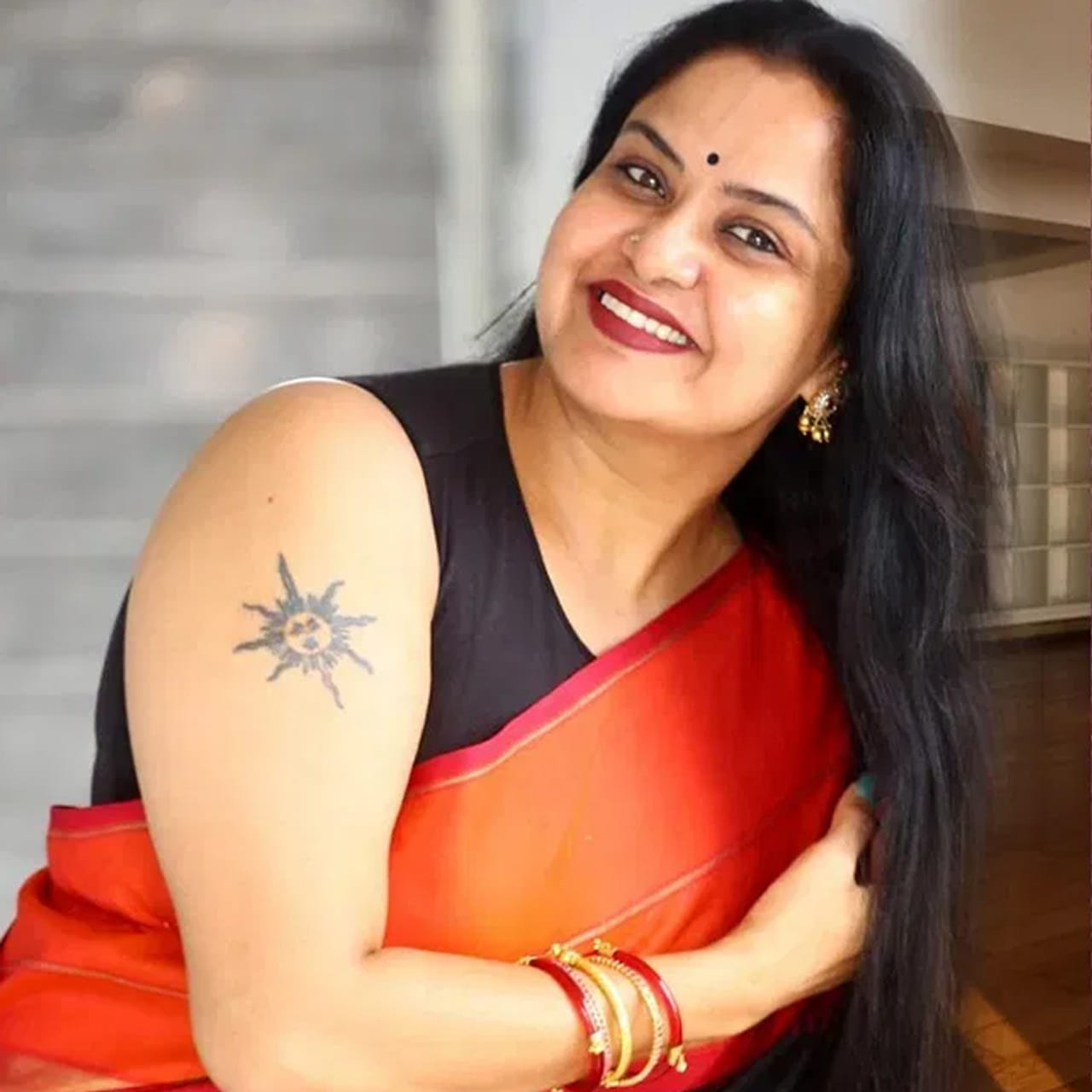 తెలుగు సినీ నటి ప్రగతి మహావది అంతర్జాతీయ పవర్ లిఫ్టింగ్ రంగంలోకి అడుగుపెట్టి, అనూహ్య విజయాలతో వార్తల్లో నిలిచారు. 2025 ఏషియన్ ఓపెన్ అండ్ మాస్టర్ పవర్ లిఫ్టింగ్ కాంపిటీషన్‌లో డెడ్ లిఫ్ట్‌లో గోల్డ్ మెడల్‌ను, స్క్వాట్, బెంచ్ ప్రెస్‌లలో ఓవరాల్‌గా సిల్వర్ మెడల్‌ను సాధించి తెలుగు ప్రజలకు, ముఖ్యంగా మహిళలకు ఆదర్శంగా నిలిచారు. ఈ విజయం ఆమెకు కేవలం పతకాలను మాత్రమే కాకుండా, మానసిక బలం, ఆత్మవిశ్వాసం, వ్యక్తిగత సంతృప్తిని కూడా అందించింది.