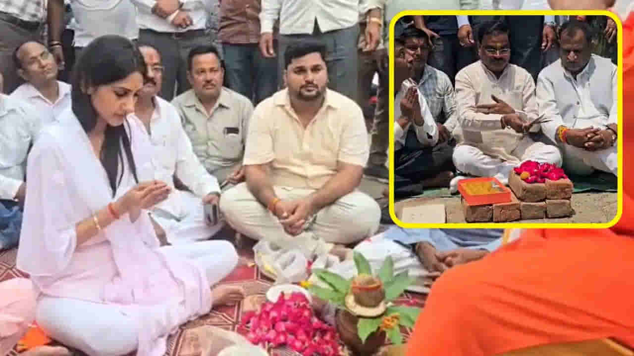 రోడ్డు ఏమో పాతదే.. కొబ్బరికాయలే కొత్తవి! 12 గంటల్లో రెండుసార్లు శంకుస్థాపన!