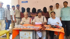 శరనార్థులుగా వచ్చారు.. ఇక్కడే సెటిల్ అయ్యారు.. సీన్ కట్‌చేస్తే