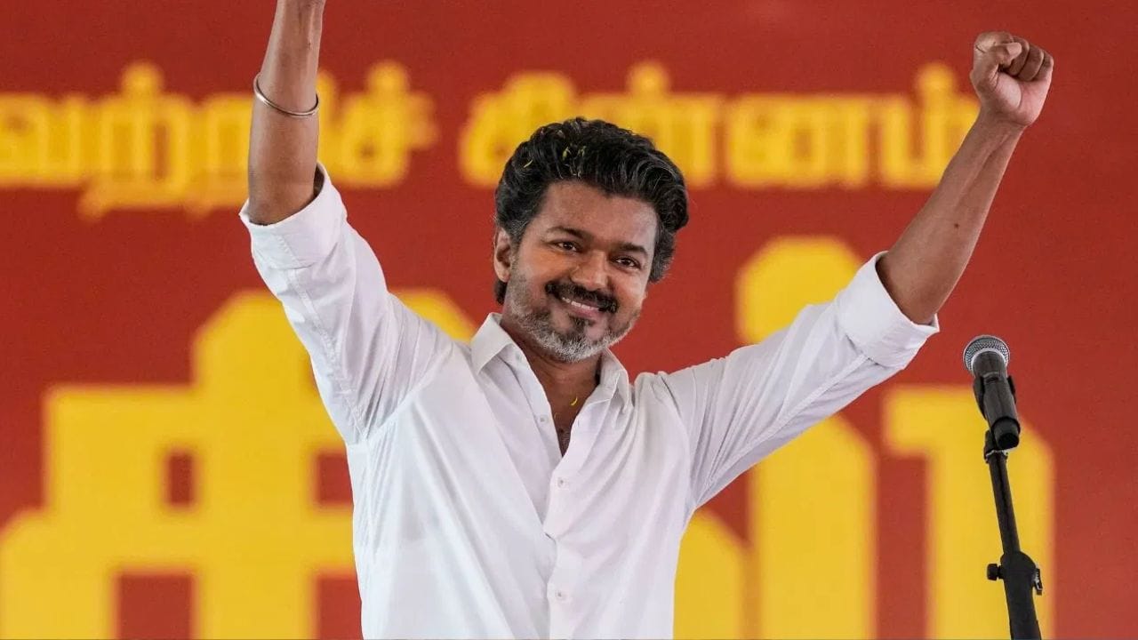 నటితో లింక్ పెడుతూ CM Vijayపై అనుచిత వ్యాఖ్యలు.. మాజీ మంత్రిపై కేసు