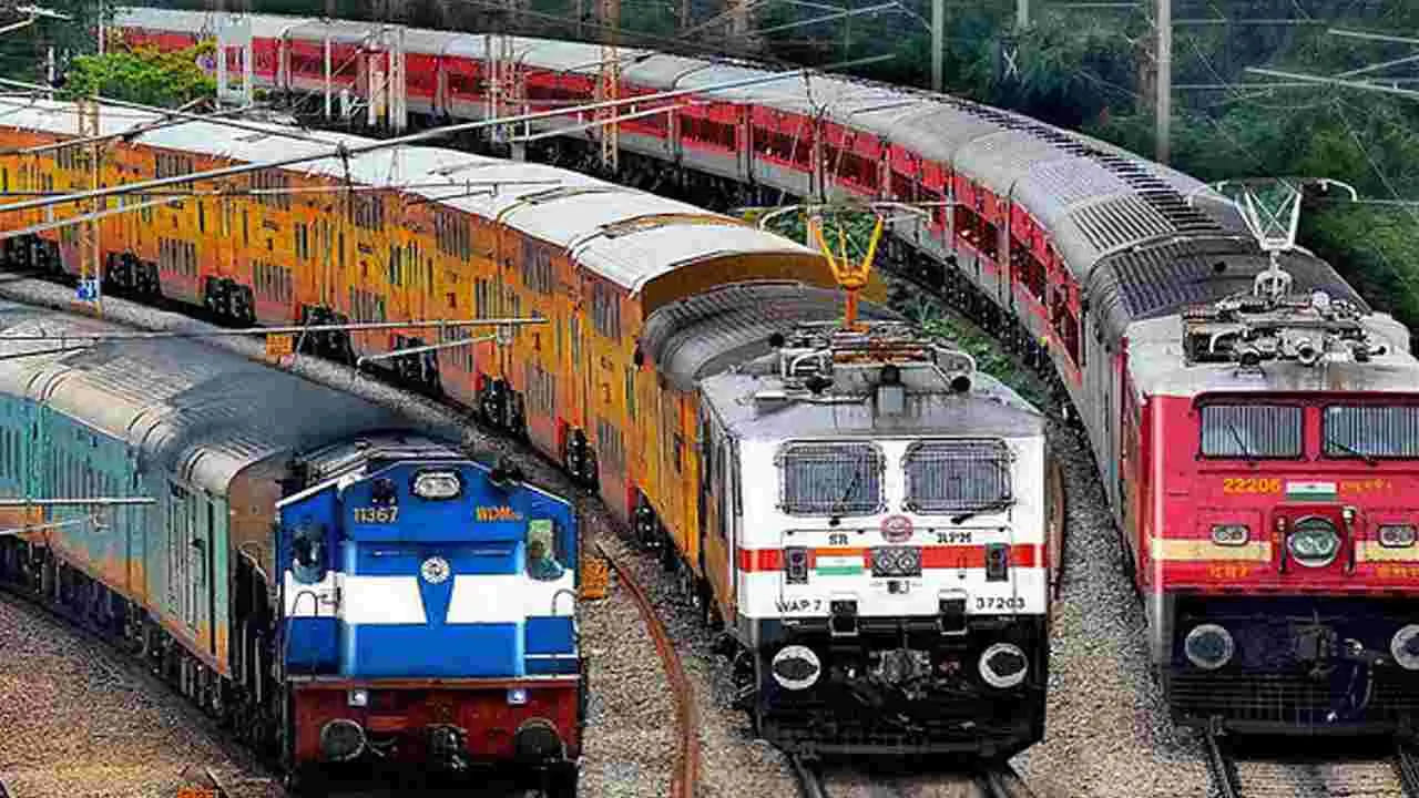 ఇక సికింద్రాబాద్-శ్రీకాకుళం రోడ్(07425), శ్రీకాకుళం రోడ్-సికింద్రాబాద్(07426) జులై 5వ తేదీ నుంచి సెప్టెంబర్ 28 వరకు, జల్నా-తిరుపతి(07814) రైలు జులై 2 నుంచి సెప్టెంబర్ 24 వరకు, తిరుపతి-జల్నా(07815) జులై 3 నుంచి 25వ తేదీ వరకు అందుబాటులో ఉంటుందని రైల్వేశాఖ తన ప్రకటనలో తెలిపింది. సమ్మర్ కారణంతో ప్రయాణికుల రద్దీ ఎక్కువ కావడంతో వీటిని ప్రవేశపెట్టినట్లు స్పష్టం చేసింది. ప్రయాణికులు వీటిని ఉపయోగించుకోవాలని సూచించింది.