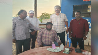 ఊరు మారిన మారని బుద్ధి.. మరోసారి లంచం తీసుకుంటూ ఏసీబీకి చిక్కిన గ్రామ కార్యదర్శి!