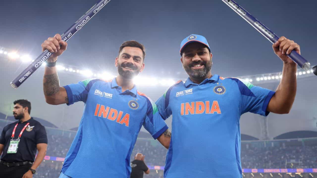 యువ రక్తం ఉరకలేస్తున్న ప్రస్తుత తరుణంలో టీమిండియాలో స్థానం కోసం విపరీతమైన పోటీ నెలకొంది. ఇషాన్ కిషన్ సృష్టించిన ఈ సానుకూల ఒత్తిడి భారత జట్టు బ్యాటింగ్ విభాగాన్ని మరింత పటిష్టం చేస్తుందనడంలో సందేహం లేదు. రాబోయే ఇంగ్లాండ్ సిరీస్లో సెలెక్టర్లు సీనియర్ల అనుభవానికి ప్రాధాన్యత ఇస్తారా, లేక ఇషాన్ లాంటి యువ ఆటగాడి ఫామ్ను నమ్ముకుంటారా అనేది ఆసక్తికరంగా మారింది.