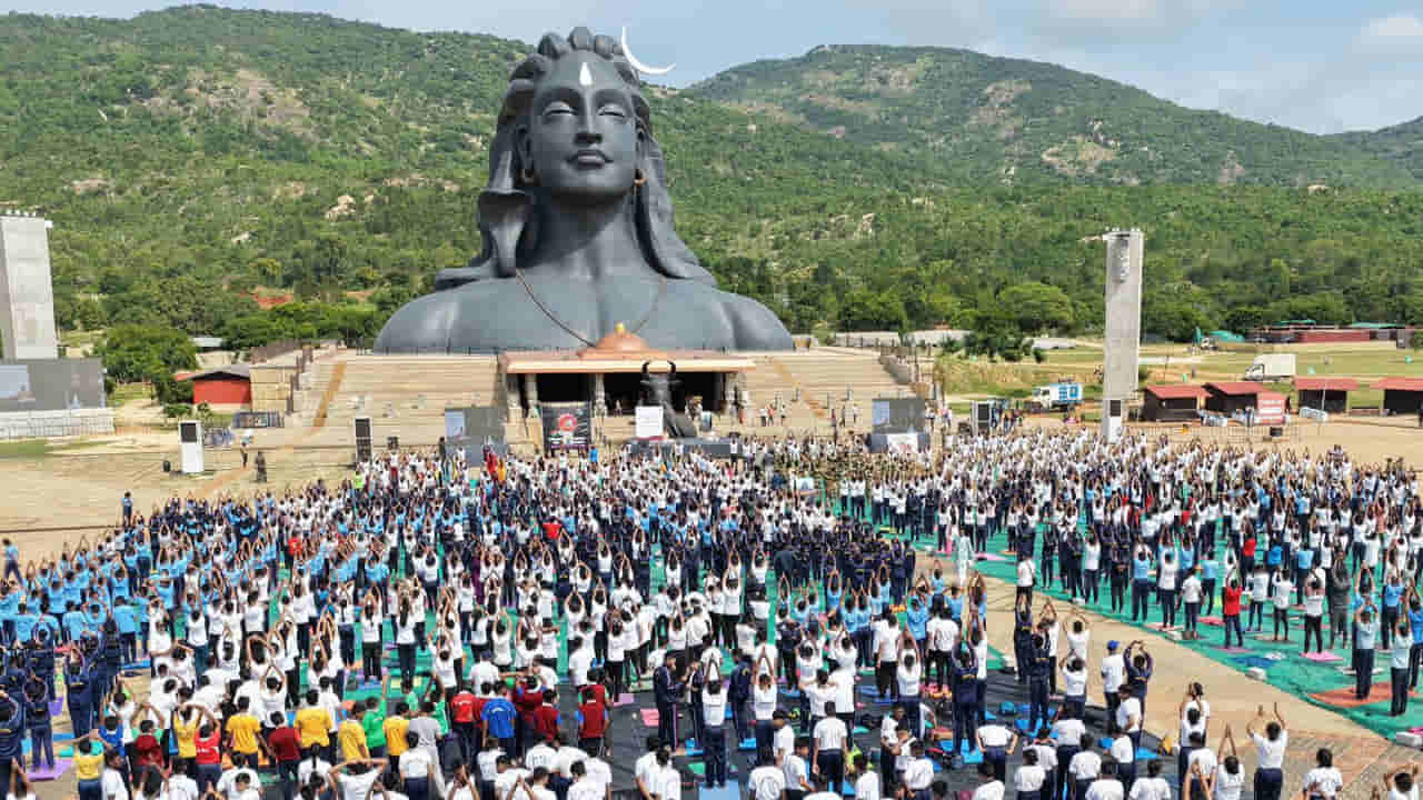 International Yoga Day సందర్భంగా దేశవ్యాప్తంగా 1,000 ఉచిత యోగా సెషన్లు: ఈషా ఫౌండేషన్