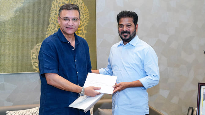 సీఎం రేవంత్‌కు అక్బరుద్దీన్ ఒవైసీ ఆత్మీయ ఆహ్వానం!