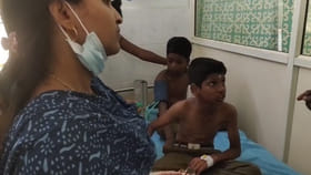 ప్రభుత్వ పాఠశాలలో కలకలం.. వింత పురుగుల కాటుతో 15 మందికి అస్వస్థత!