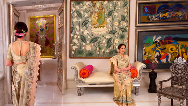 Ambani Antilia: వెండి తలుపుల నుండి రాతి శిల్పాల వరకు.. అంబానీ ఇంట్లో పూజా మందిరం చూస్తే మైమరచిపోతారు..!