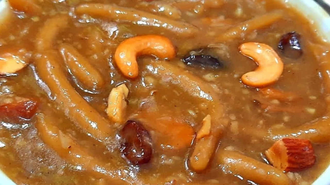ముందుగా బియ్యాన్ని బాగా ఉడికించాలి : ముందుగా రెండు కప్పుల బియ్యాన్ని తీసుకుని నీటితో కడిగి బాగా ఉడికించాలి. అయితే, మరి మెత్తగా కాకుండా వీటిని బాగా ఉడికించుకోవాలి. ఇలా ఉడికిస్తే పాశం తియ్యగా, క్రీమీగా .. టేస్టీగా ఉంటుంది. మీరు తినేటప్పుడు మంచిగా బాగుంటుంది. మీరు ఇంట్లో చేసేటప్పుడు ఇది గుర్తుపెట్టుకోండి