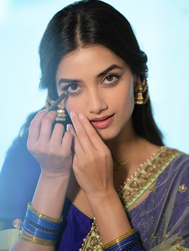 క్యూట్‌నెస్ ఓవర్ లోడెడ్.. చిలిపి ఫోజులతో మెస్మరైజ్ చేస్తున్న భాగ్యశ్రీ బోర్సే