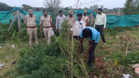 ఆశ్రమం ముసుగులో చాటుమాటు యవ్వారం..!