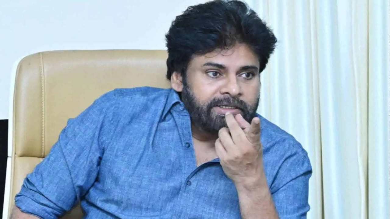 ఎర్రచందనం మాఫియాపై ఉక్కుపాదం.. అటవీ అధికారులకు డిప్యూటీ సీఎం పవన్ సంచలన ఆదేశాలు! ఎర్రచందనం మాఫియాపై ఉక్కుపాదం.. అటవీ అధికారులకు డిప్యూటీ సీఎం పవన్ సంచలన ఆదేశాలు!