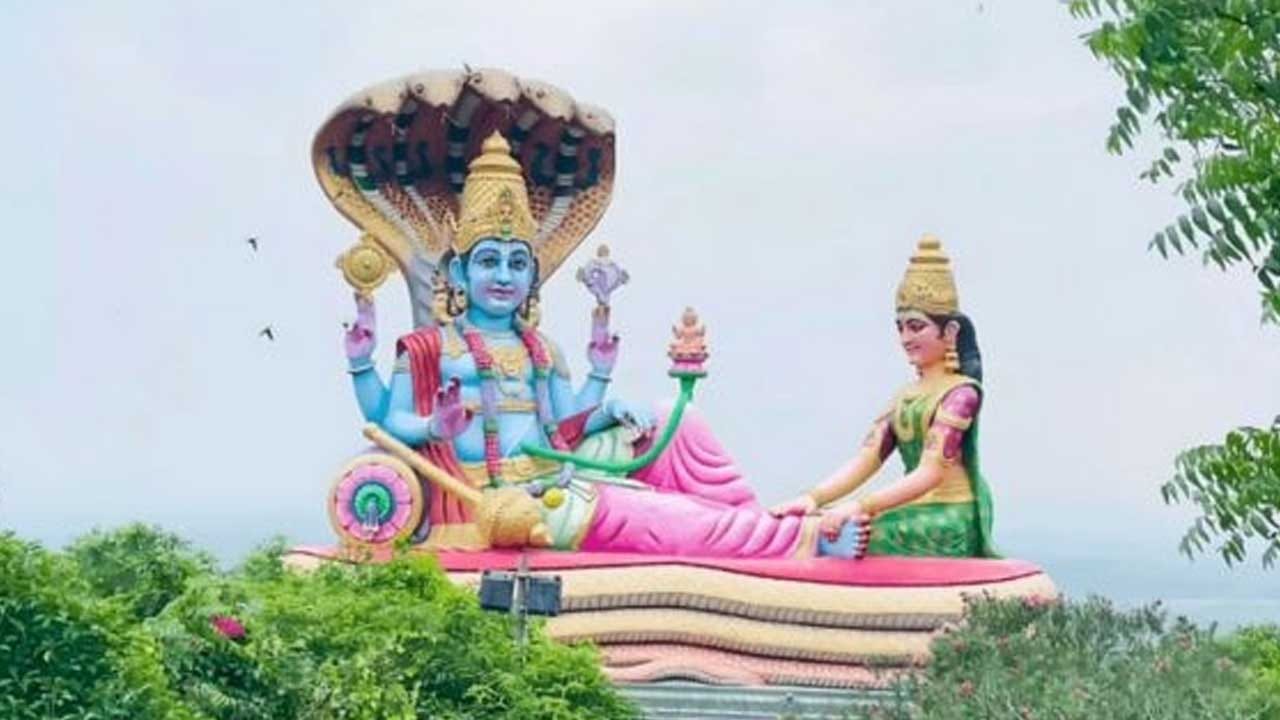 నోట్ : ఈ వార్తలలో ఇవ్వబడిన సమాచారం మత విశ్వాసాలపై ఆధారపడి ఉంది. పాఠకుల ఆసక్తి మేరకు.. పలువురు పండితుల సూచనలు, వారి తెలిపిన అంశాల ఆధారంగా అందించినవి మాత్రమే.. వీటిలో ఎలాంటి శాస్త్రీయ ఆధారాలు లేవని పాఠకులు గమనించాలి. టీవీ9 తెలుగు దీనిని ధృవీకరించలేదు